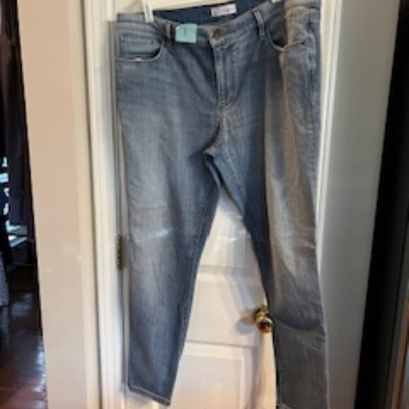 Loft Jeans size 14 fit is = Relaxed Skinny Fit - Picture 1 of 3